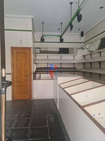 Local comercial en Alquiler en Centro