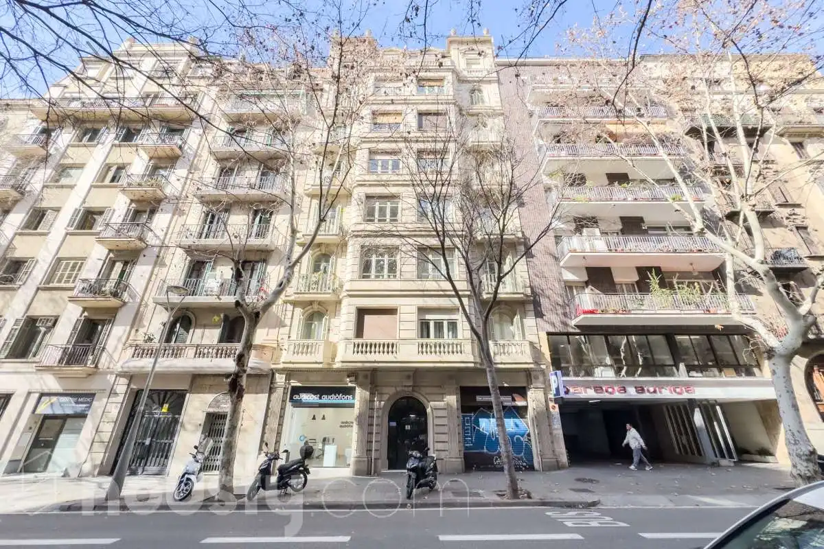 Pis amb terrassa de lloguer a Carrer de Còrsega ., imagen 3