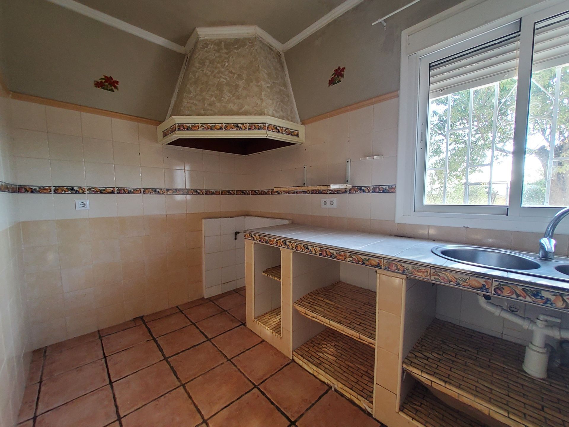 Cuina de Finca rústica en venda en Guadalcázar amb Aire condicionat, Jardí privat i Traster