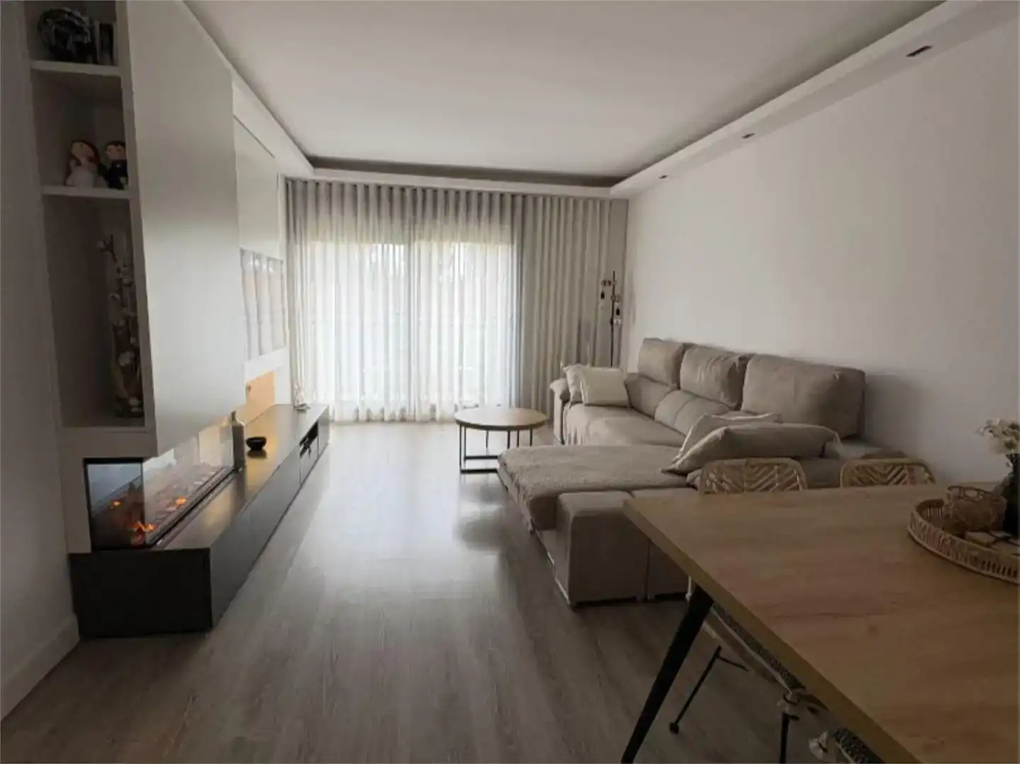 Living room of Flat for sale in Sabadell  with Air Conditioner and Swimming Pool