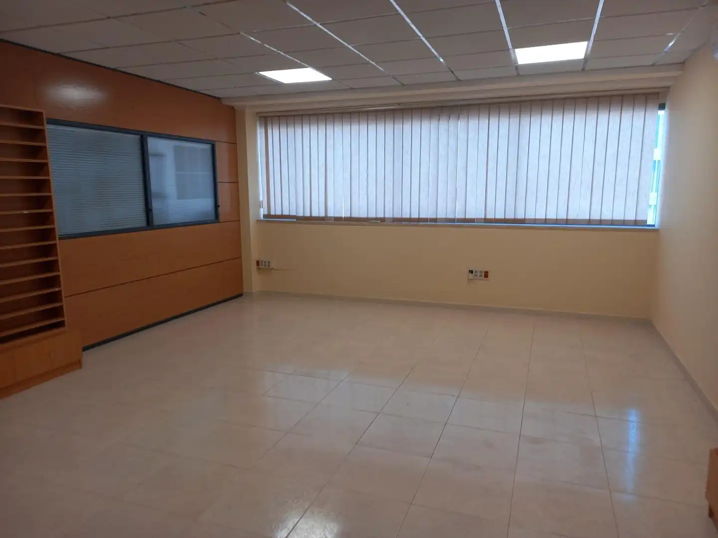 Geschaftsraum zur Miete in Elche / Elx