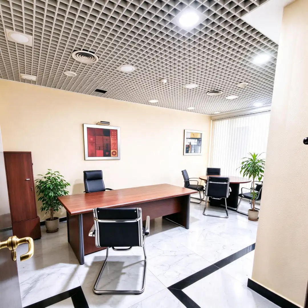 Office space with lift for sale in Casco Antiguo