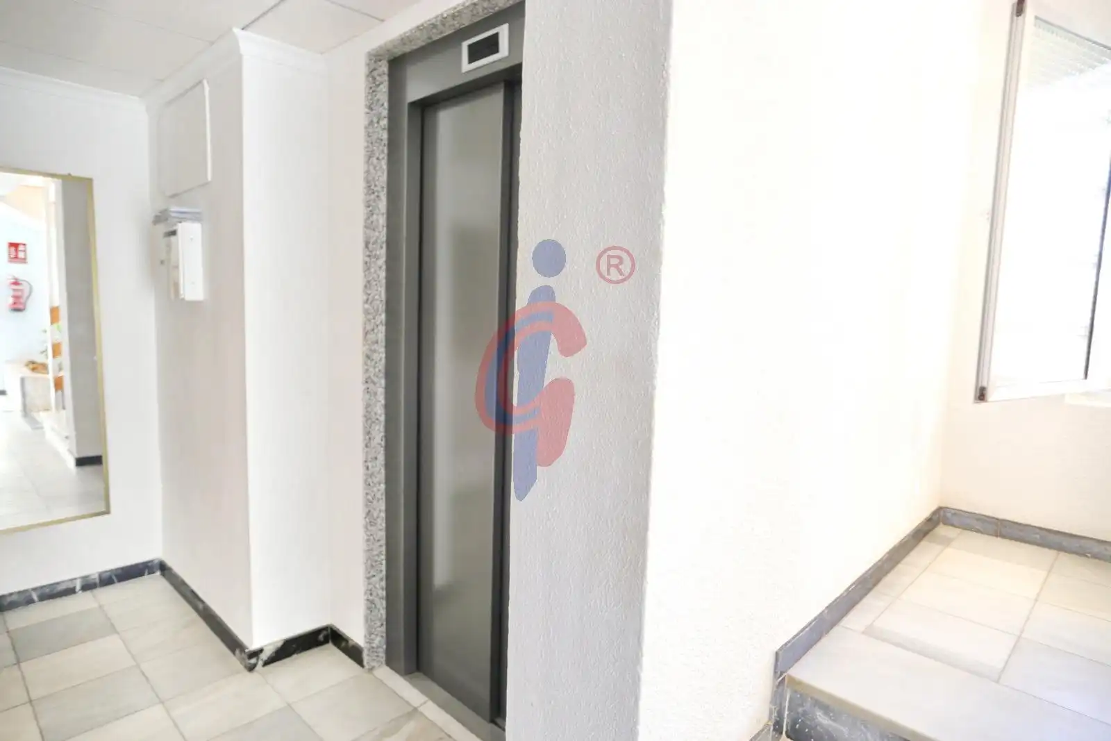 Apartamento en venta en Guardamar del Segura con Terraza y Balcón