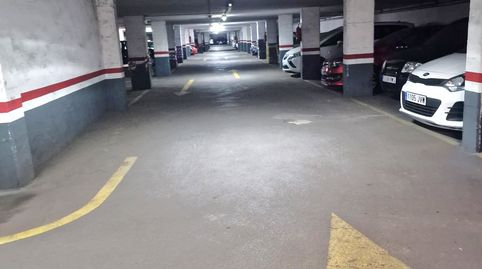 Oportunidad! Dos plazas de parking juntas en Calle Amadeu, 81 - Calella