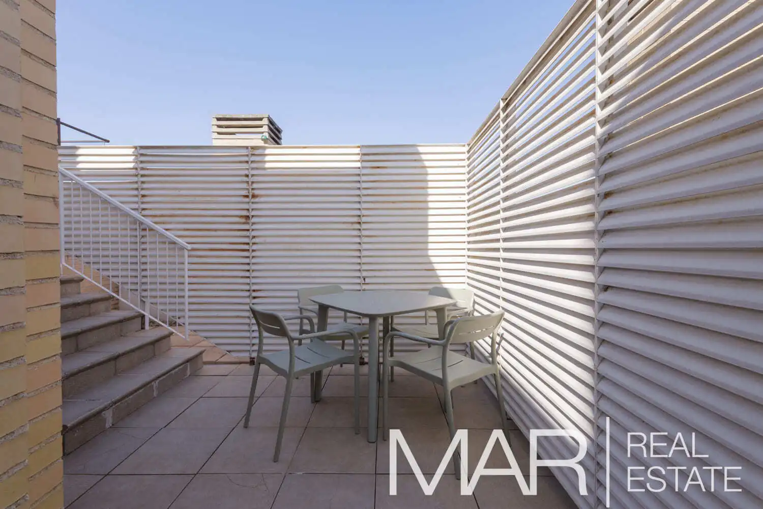 Flat for sale in Calle Nogales, Acacias