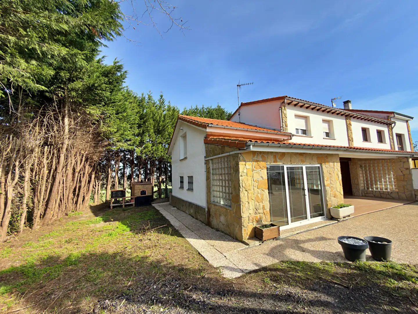 Vista exterior de Casa o chalet en venta en Villaviciosa con Calefacción, Jardín privado y Parquet