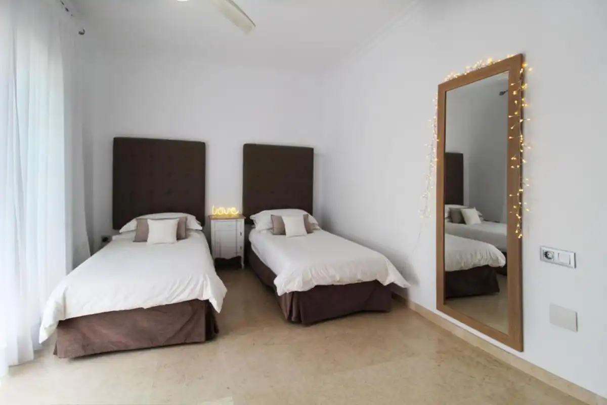 Casa amb piscina en venda a Nueva Andalucía, imagen 12