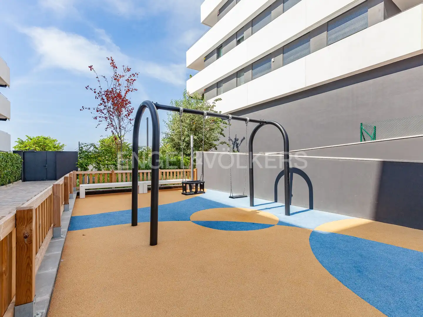 Terrasse von Wohnungen zur Miete in Sitges mit Klimaanlage, Heizung und Privatgarten