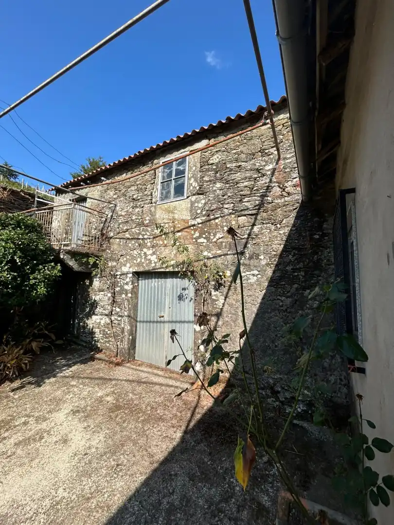 Vista exterior de Casa o chalet en venta en O Irixo con Calefacción, Jardín privado y Trastero