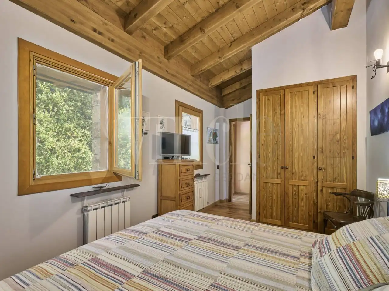 Habitación de Casa adosada en venta en Montellà i Martinet con Calefacción, Parquet y Terraza