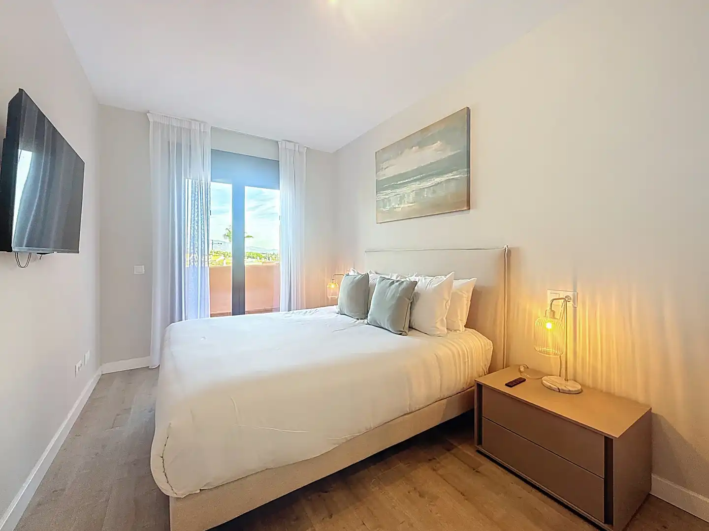 Bedroom of Apartments for sale in Benahavís  with Air Conditioner, Terrace and Swimming Pool