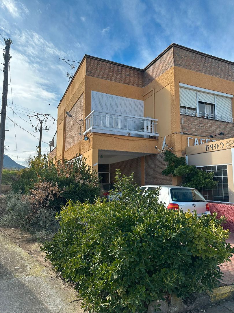 Vista exterior de Edifici en venda en Cabeza del Buey