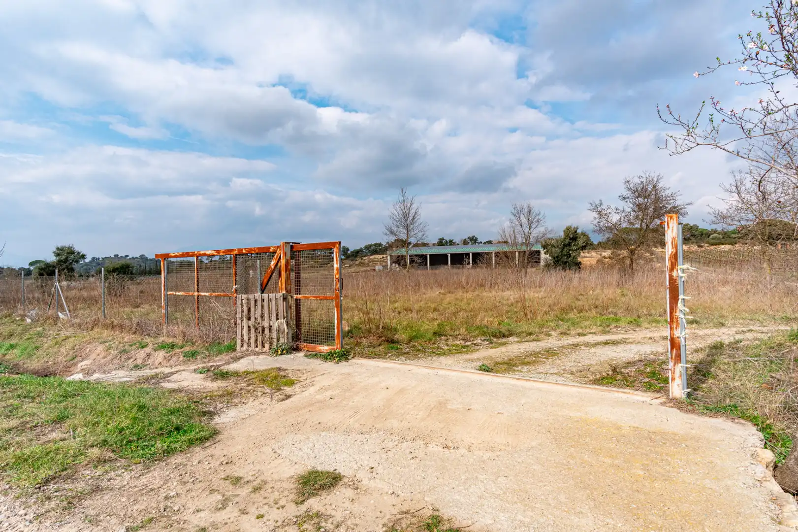 Residential land for sale in Capmany, imagen 8