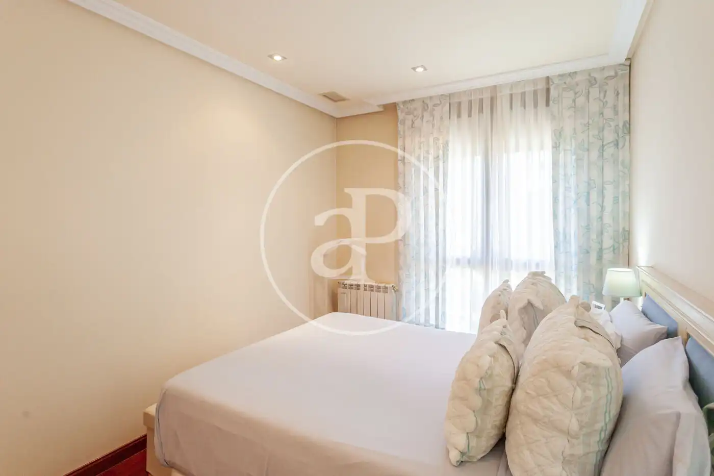 Schlafzimmer von Wohnung zum Verkauf in Majadahonda mit Klimaanlage, Heizung und Privatgarten