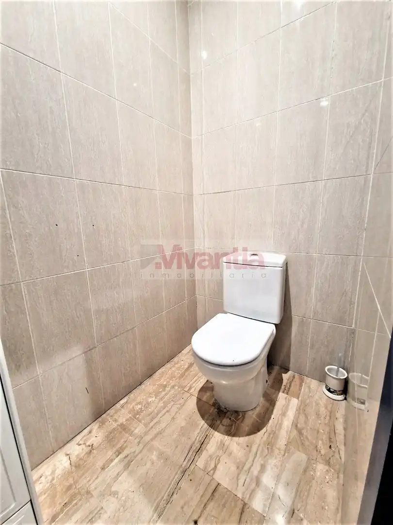 Baño de Oficina en venta en Lorca con Aire acondicionado, Calefacción y Amueblado
