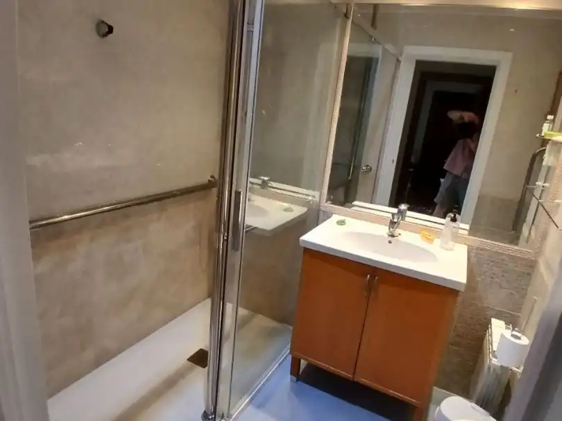 Baño de Piso en venta en Majadahonda con Aire acondicionado, Calefacción y Horno