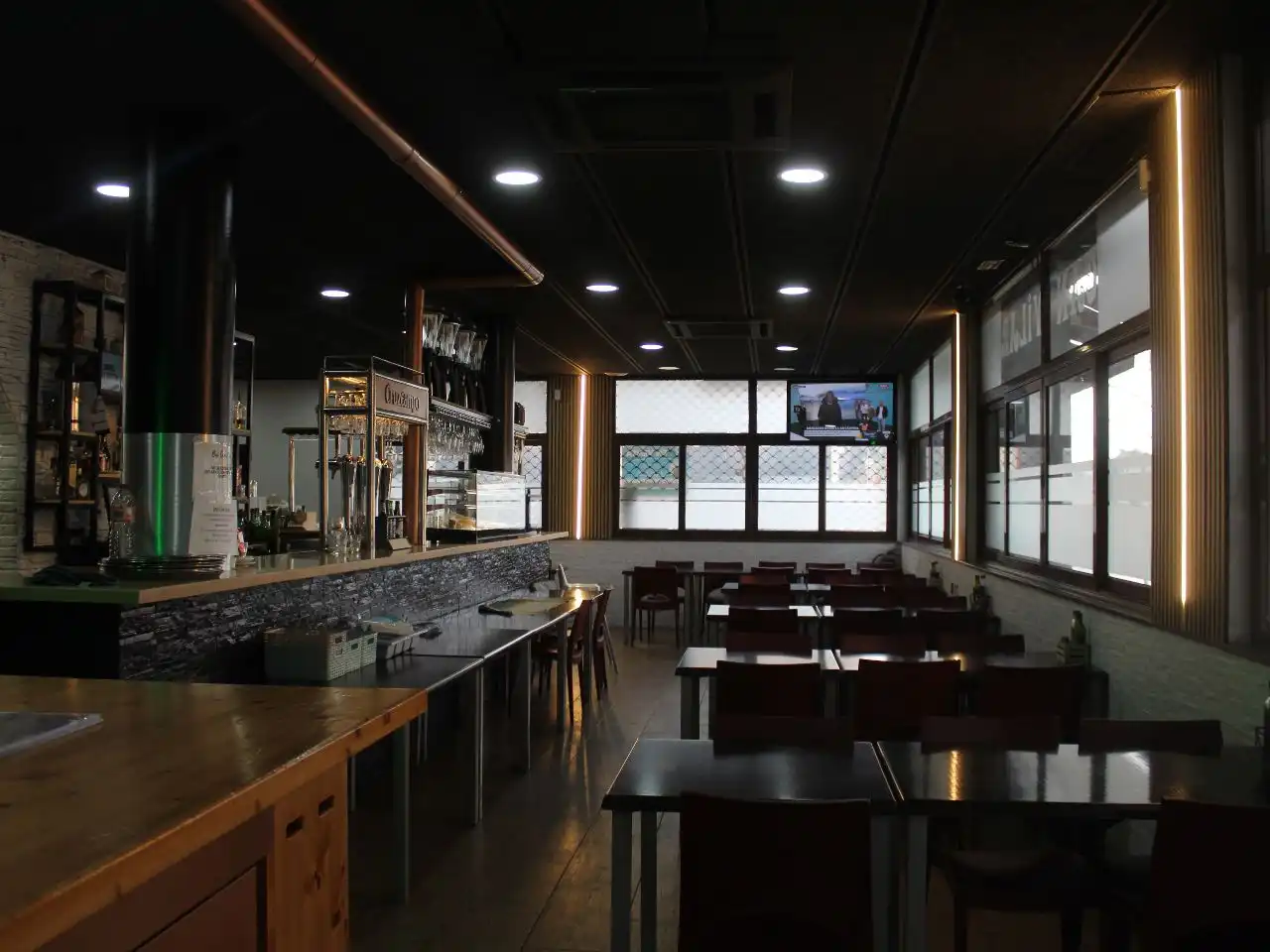 Local comercial en traspaso en av filadores 11-13