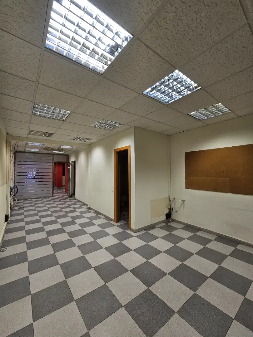 Local comercial en alquiler en Avinguda de Prat de la Riba 27, imagen 13