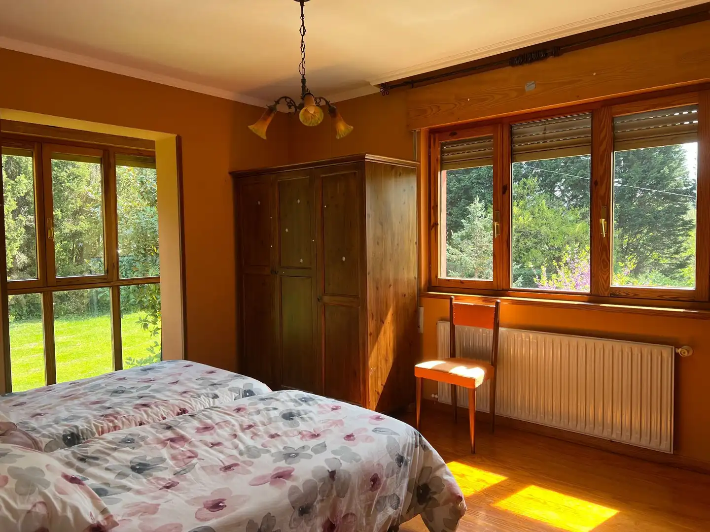 Habitación de Casa o chalet en venta en Cangas de Onís con Calefacción, Jardín privado y Amueblado