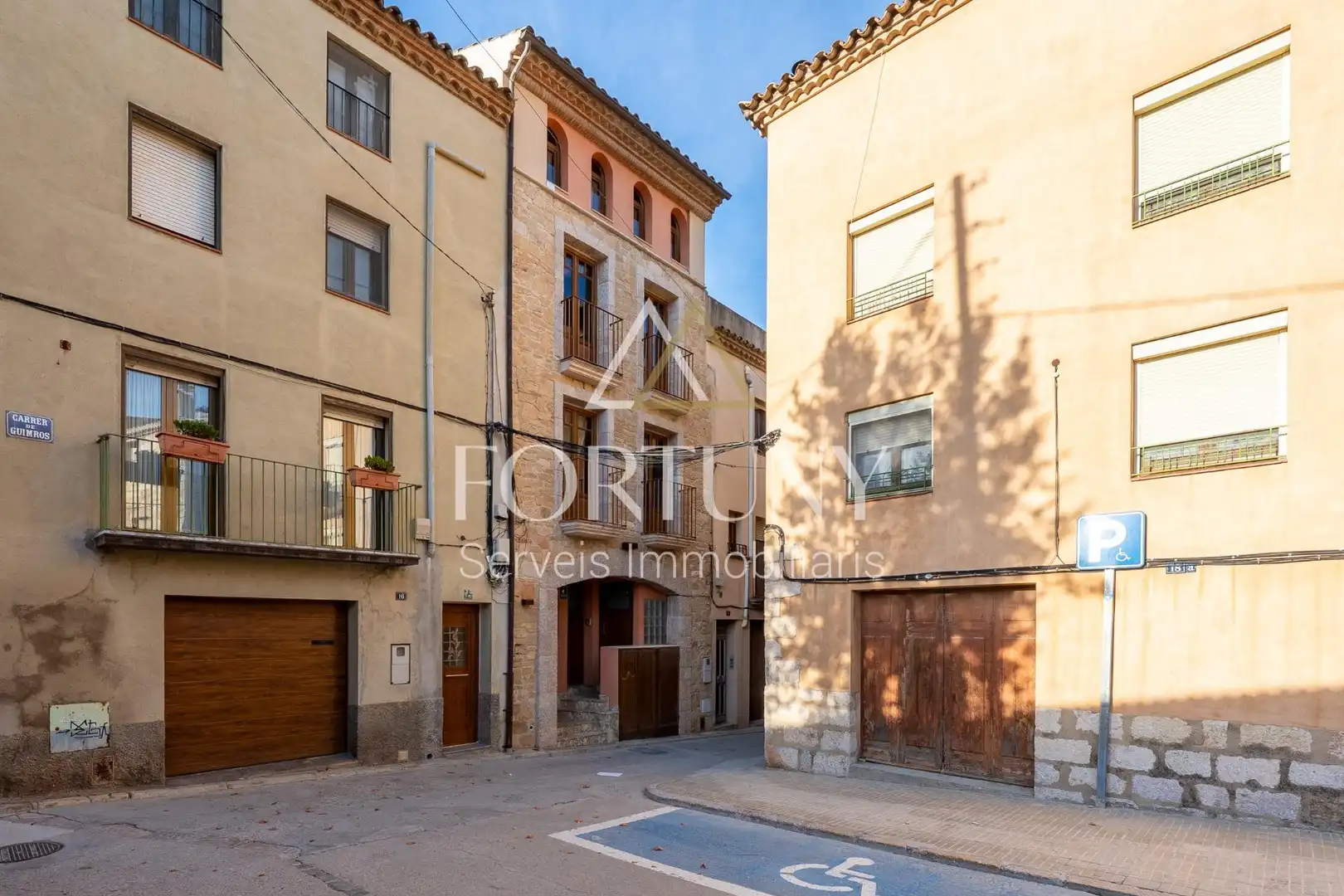 Vista exterior de Casa o xalet en venda en Montblanc amb Aire condicionat i Jacuzzi
