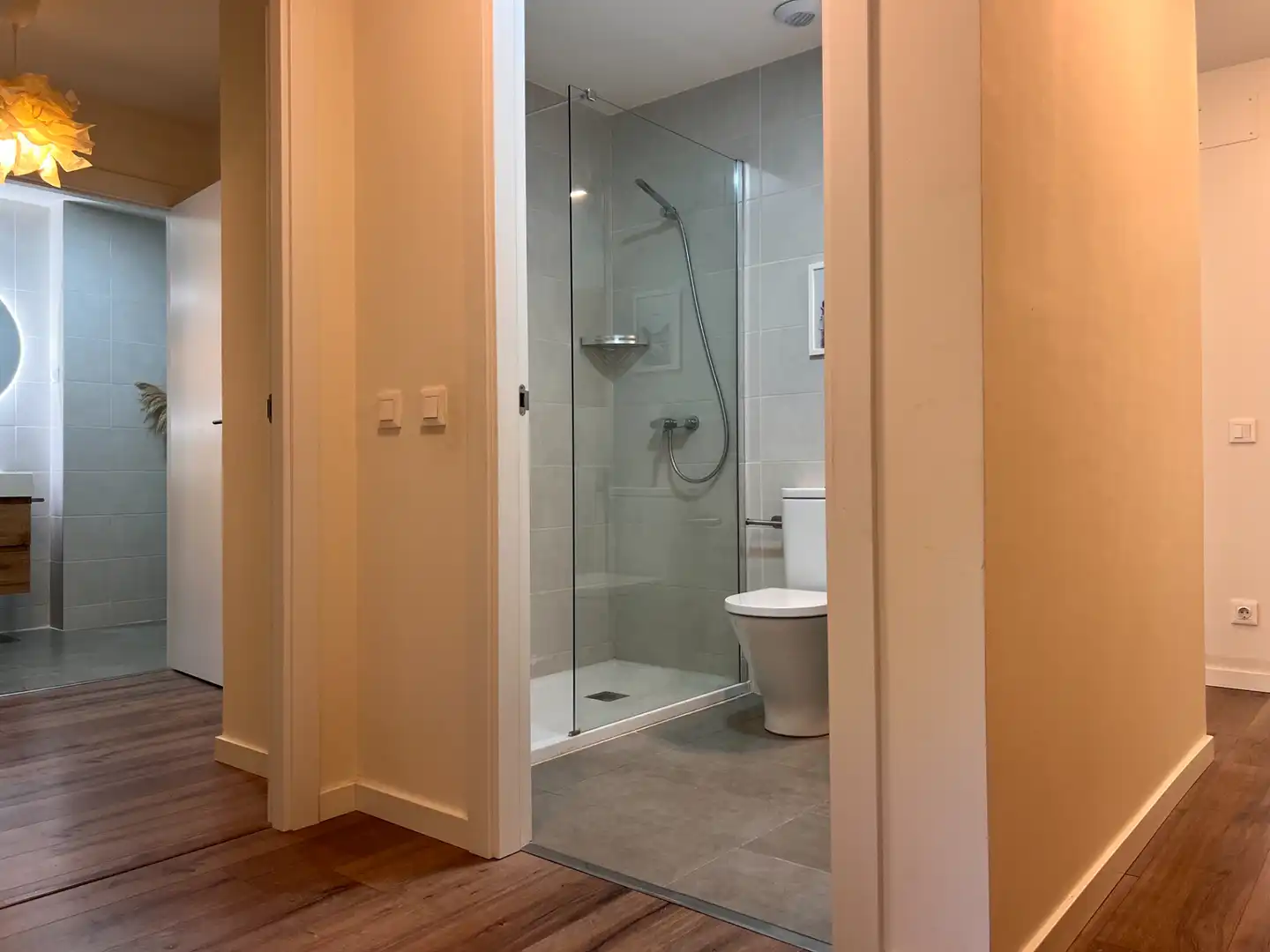 Bathroom of Ground floor for sale in Arenys de Mar  with Air Conditioner, Heating and Parquet flooring