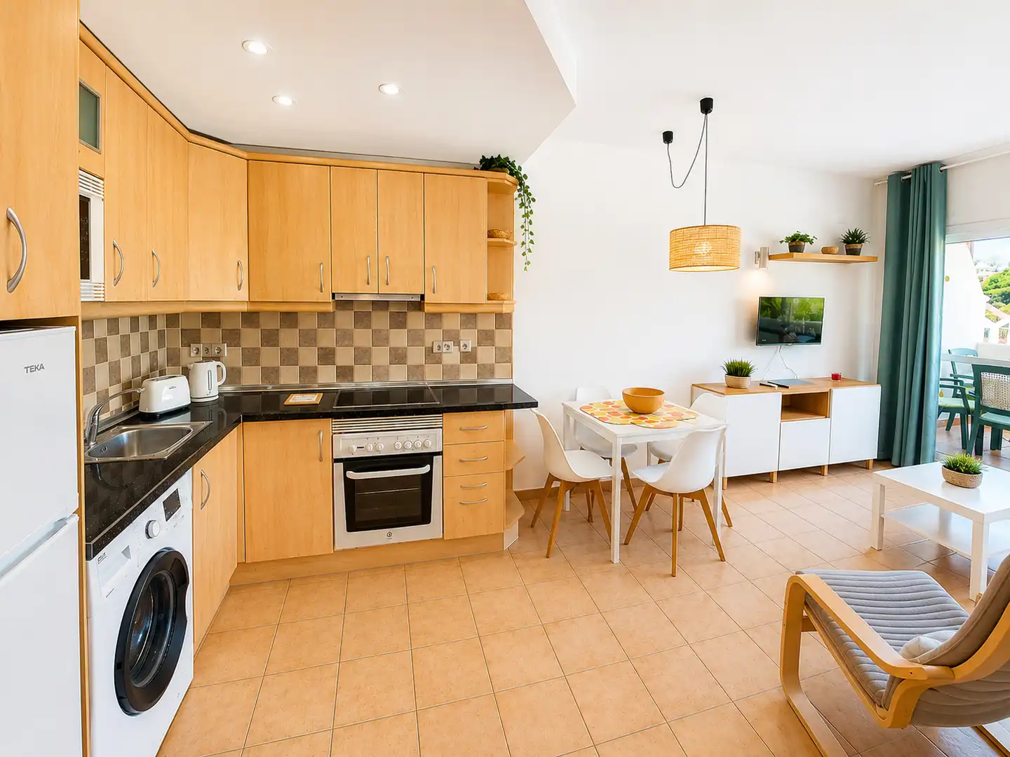 Cuina de Apartament en venda en Benalmádena amb Aire condicionat, Terrassa i Moblat
