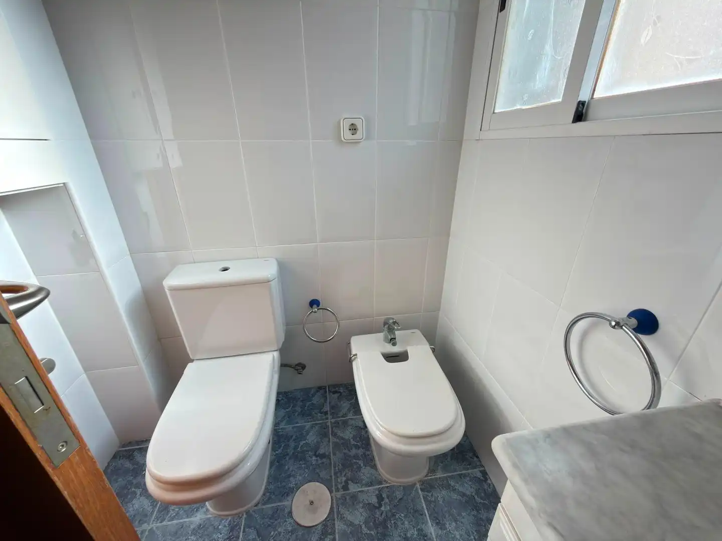 Bany de Edifici en venda en Alicante / Alacant