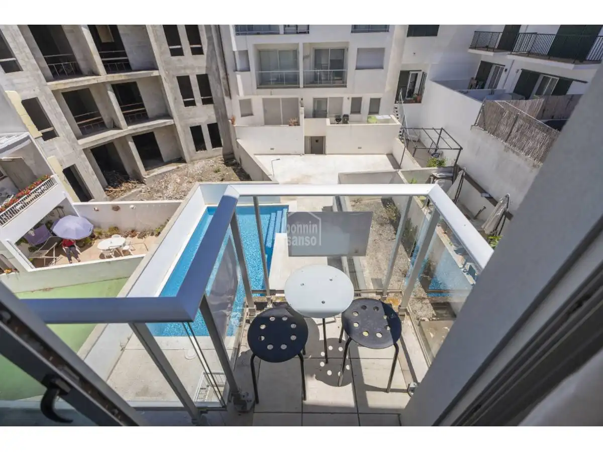 Piscina de Apartament en venda en Es Mercadal amb Calefacció, Terrassa i Piscina