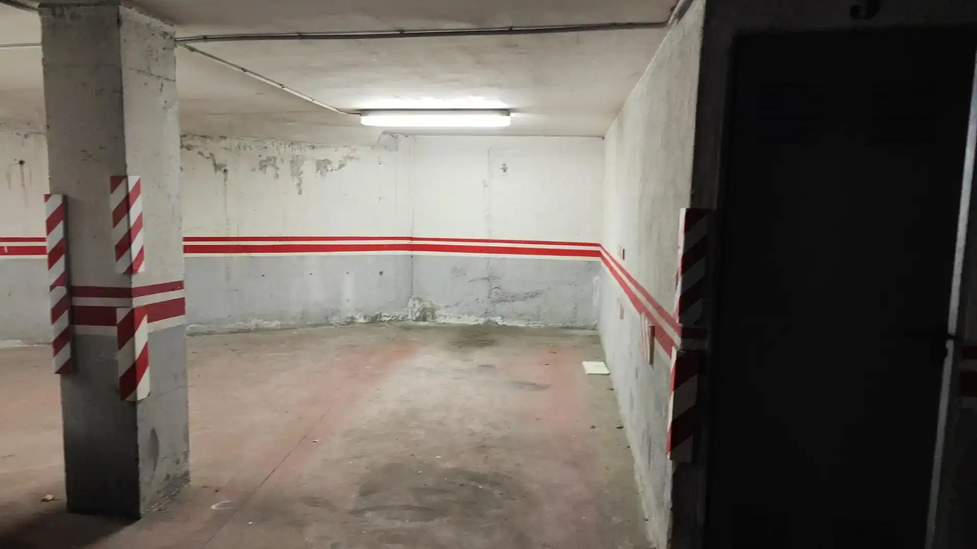 Parkplatz von Garage zur Miete in San Rafael