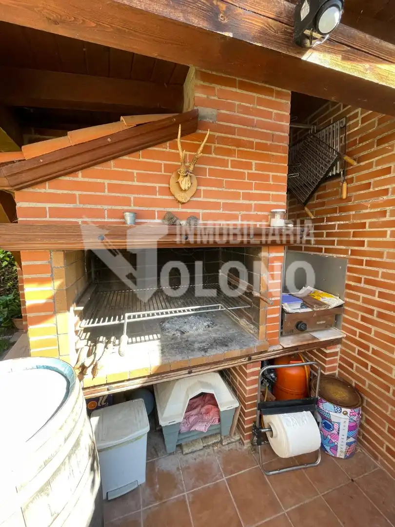Casa adosada en venda en Alesanco amb Calefacció, Jardí privat i Parquet