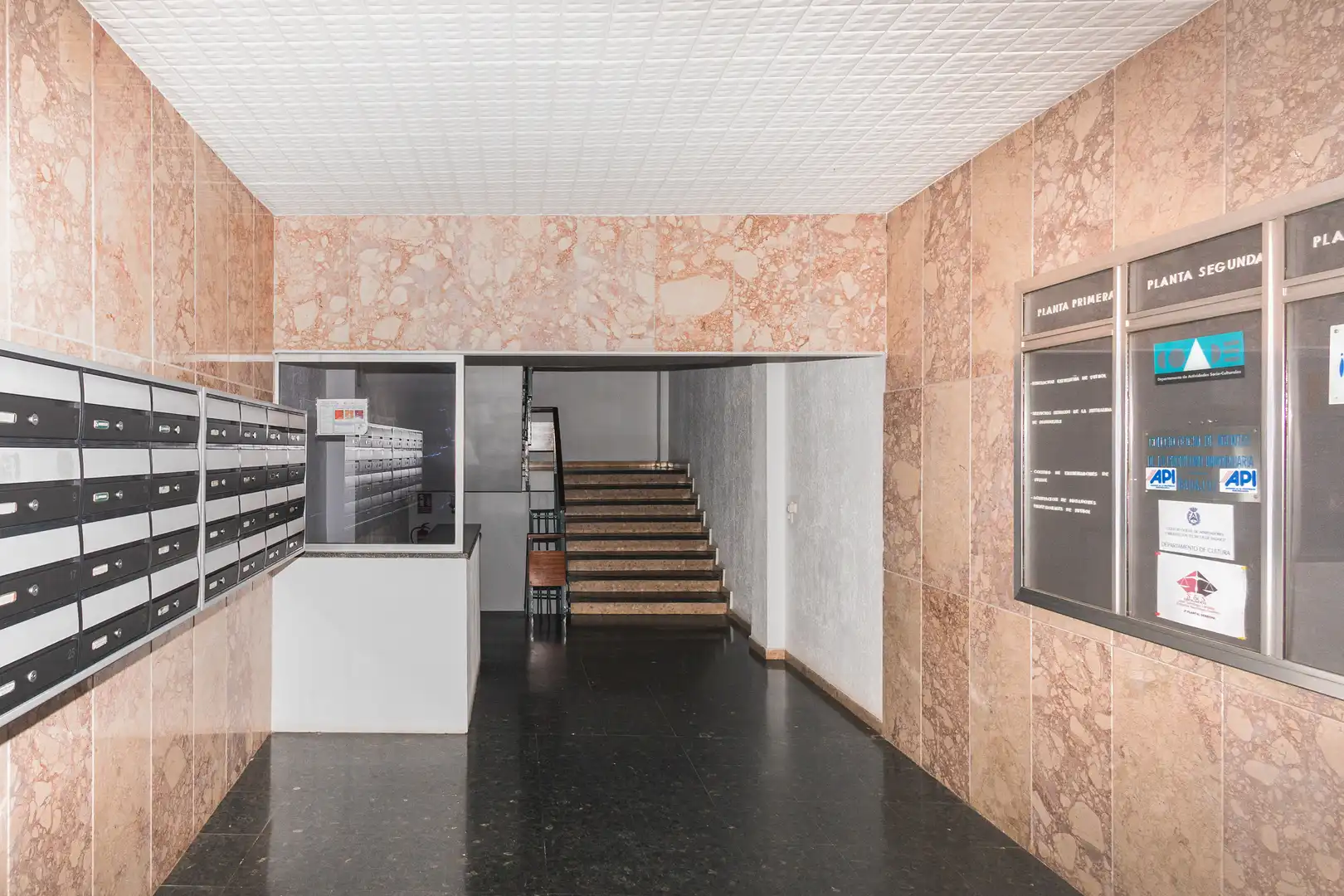 Oficina en venta en C/ Donoso Cortéss, Casco Antiguo