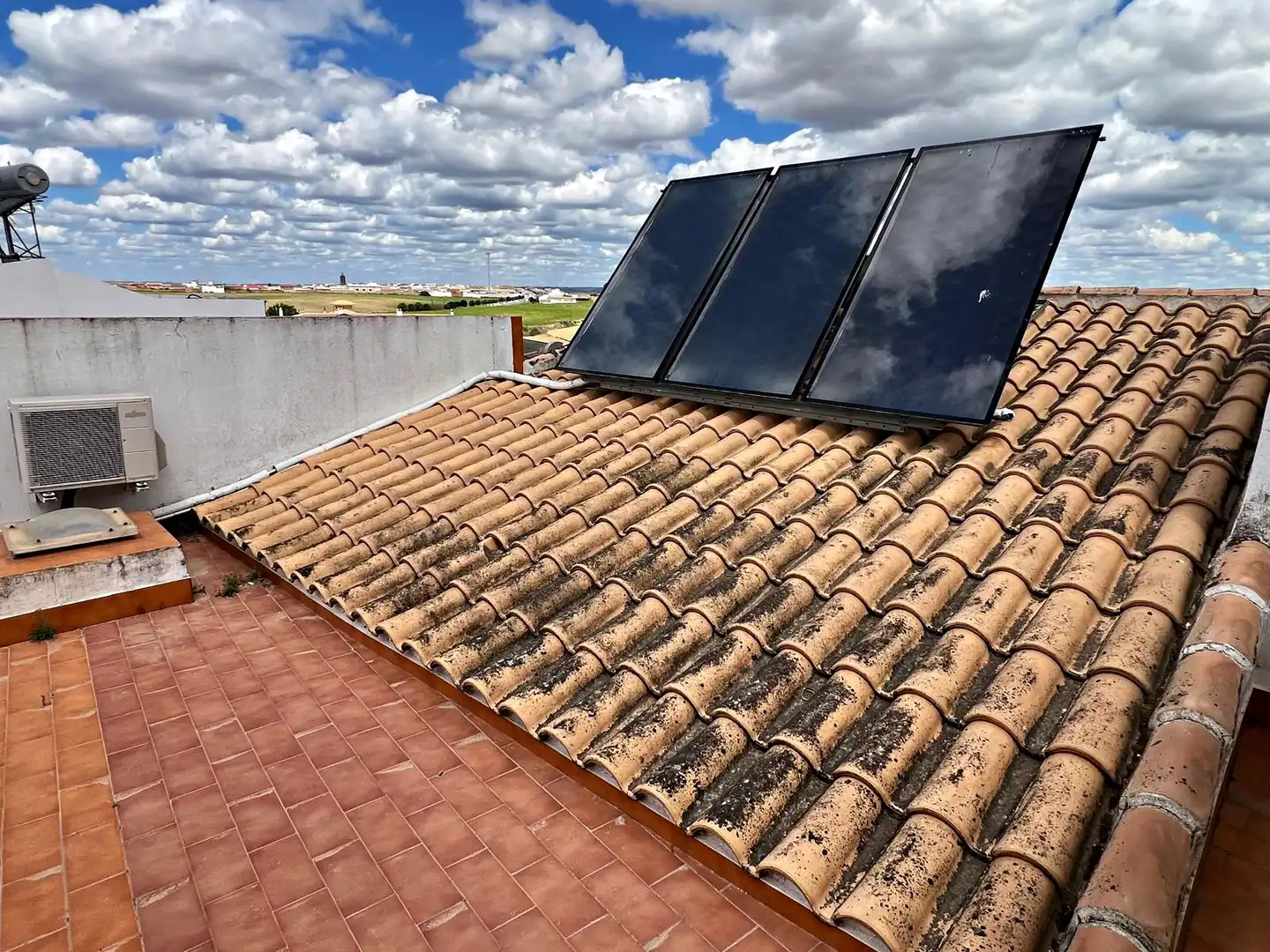 Vista exterior de Casa o chalet en venta en Escacena del Campo con Aire acondicionado, Terraza y Trastero