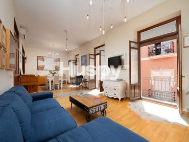 Flat with lift to rent in Carrer San Francisco