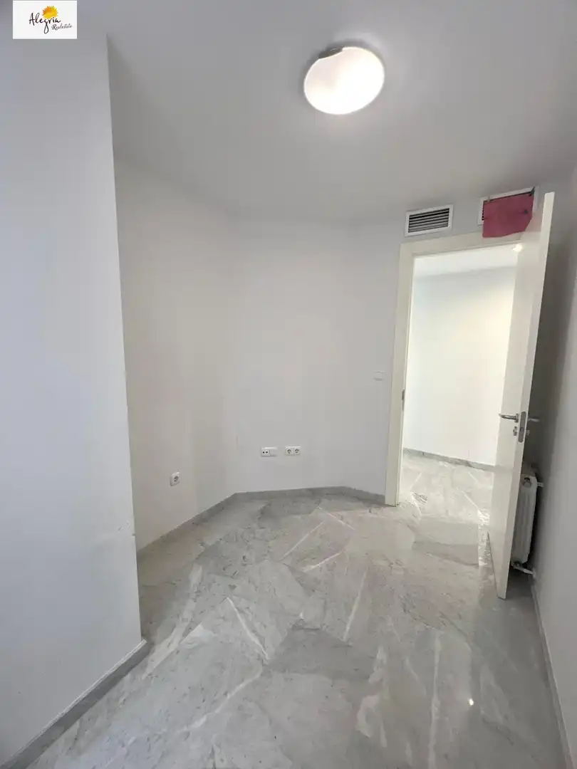 Maisonette zum Verkauf in Valencia mit Klimaanlage, Heizung und Terrasse