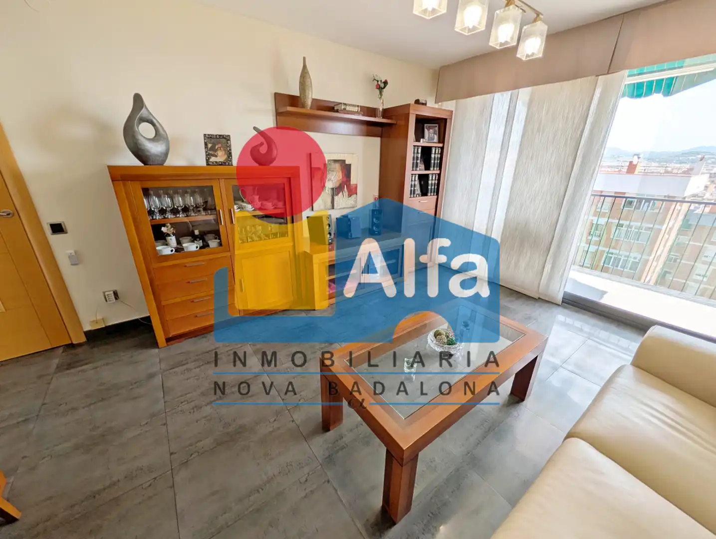 Sala de estar de Piso en venta en Badalona con Aire acondicionado, Calefacción y Jardín privado