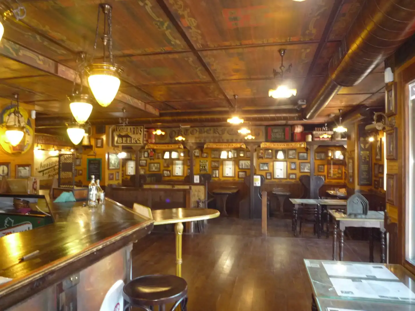 Commercial properties for rent in Calle Francisco Tomás y Valiente, Peñacastillo - Nueva Montaña