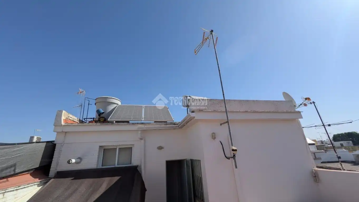 Casa adosada en venta en Marchena