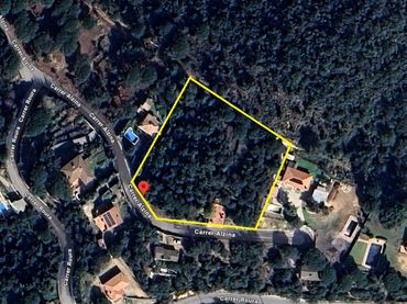 Terreny residencial en venda a Carrer Alzina