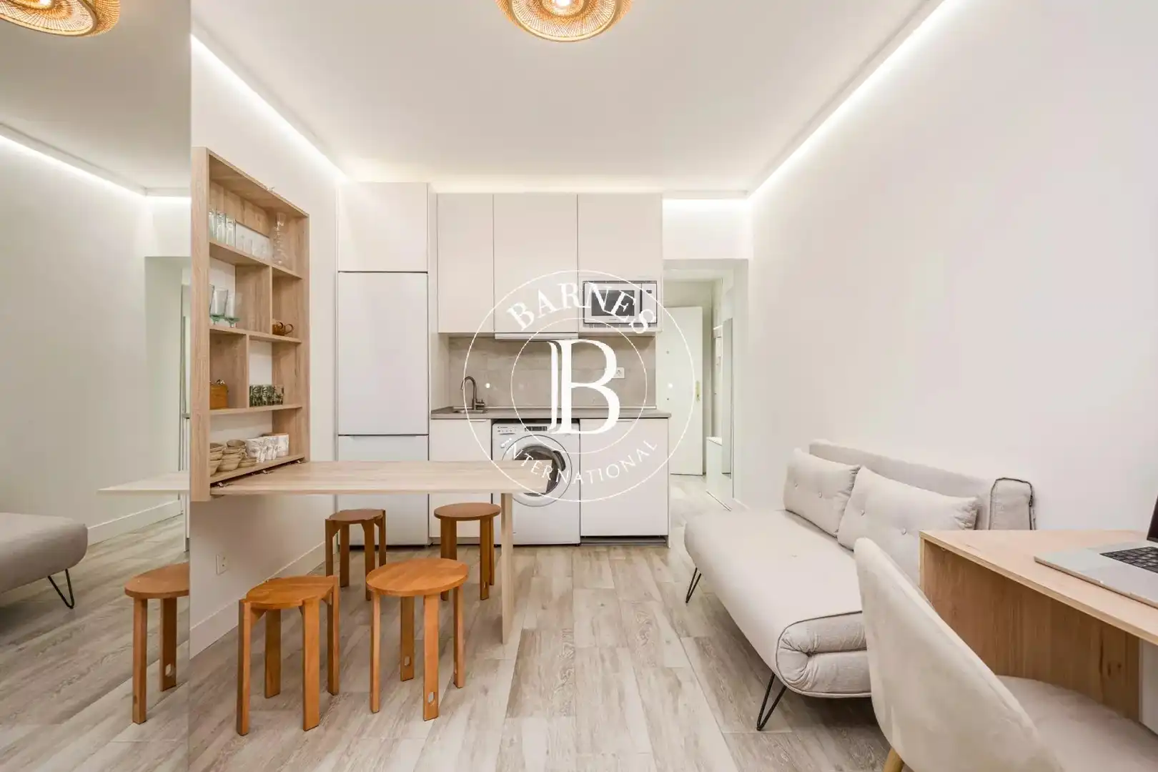 Sala de estar de Estudio de alquiler en Madrid con Aire acondicionado, Calefacción y Amueblado