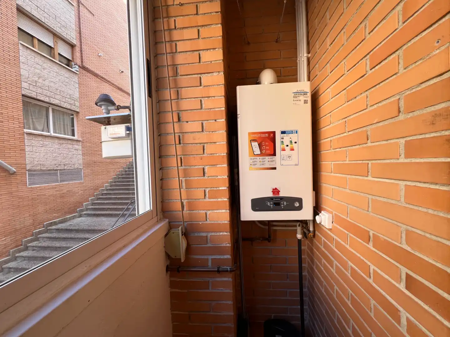 Terrassa de Pis en venda en Sabiñánigo amb Calefacció, Parquet i Terrassa