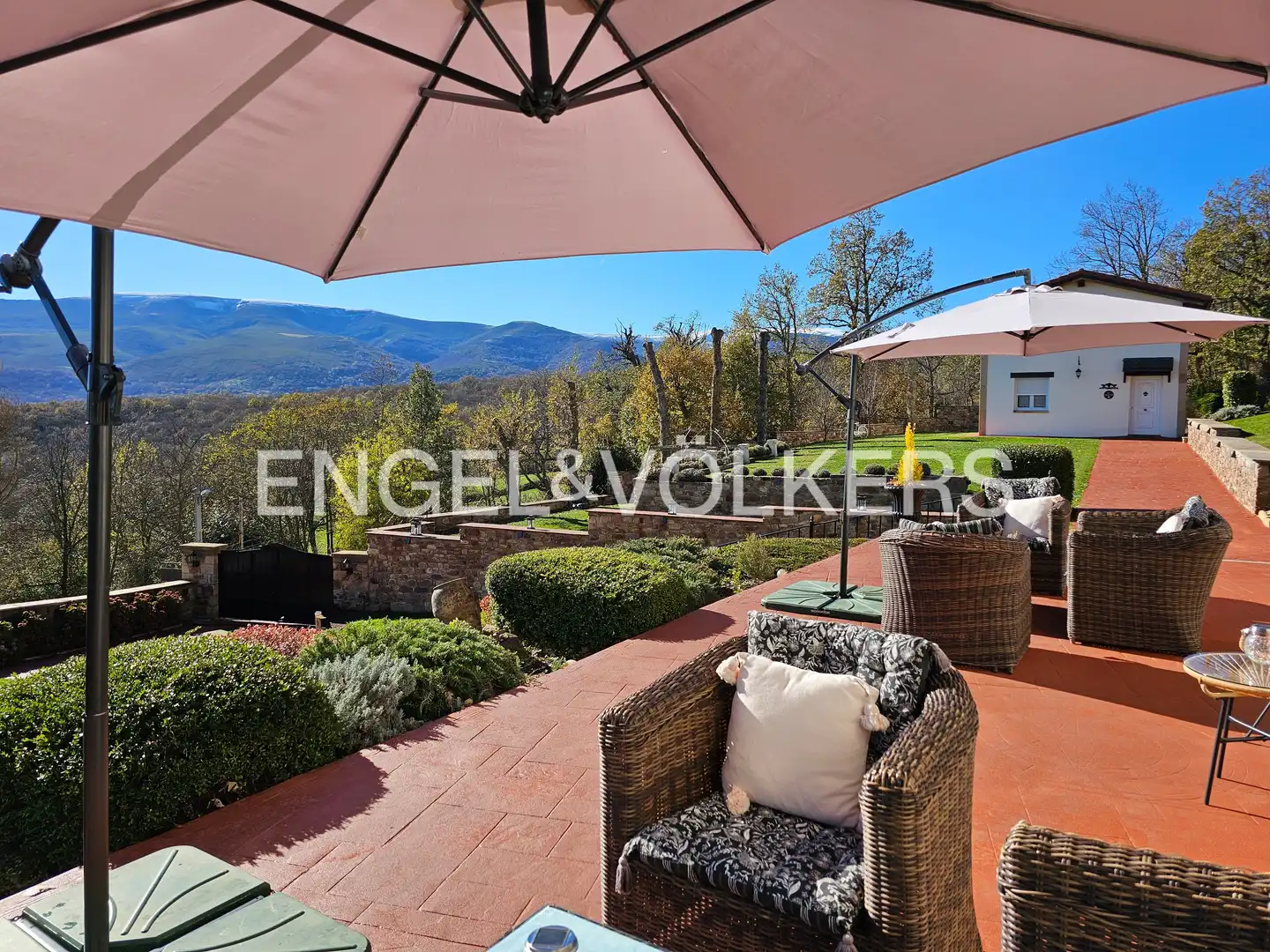Terraza de Casa o chalet en venta en Reinosa con Aire acondicionado, Calefacción y Jardín privado
