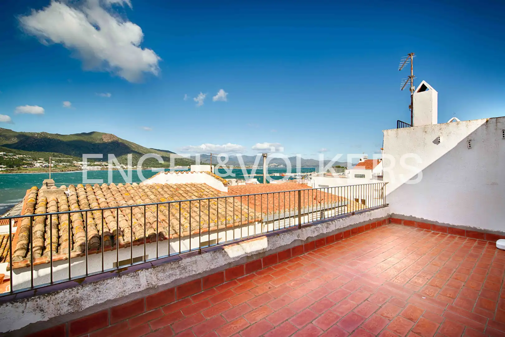 Maison mitoyenne avec terrasse à vendre à Carrer del Camp del Port, imagen 4