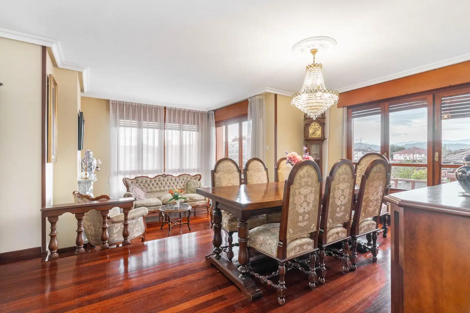 Comedor de Casa o chalet en venta en Siero con Calefacción, Jardín privado y Parquet