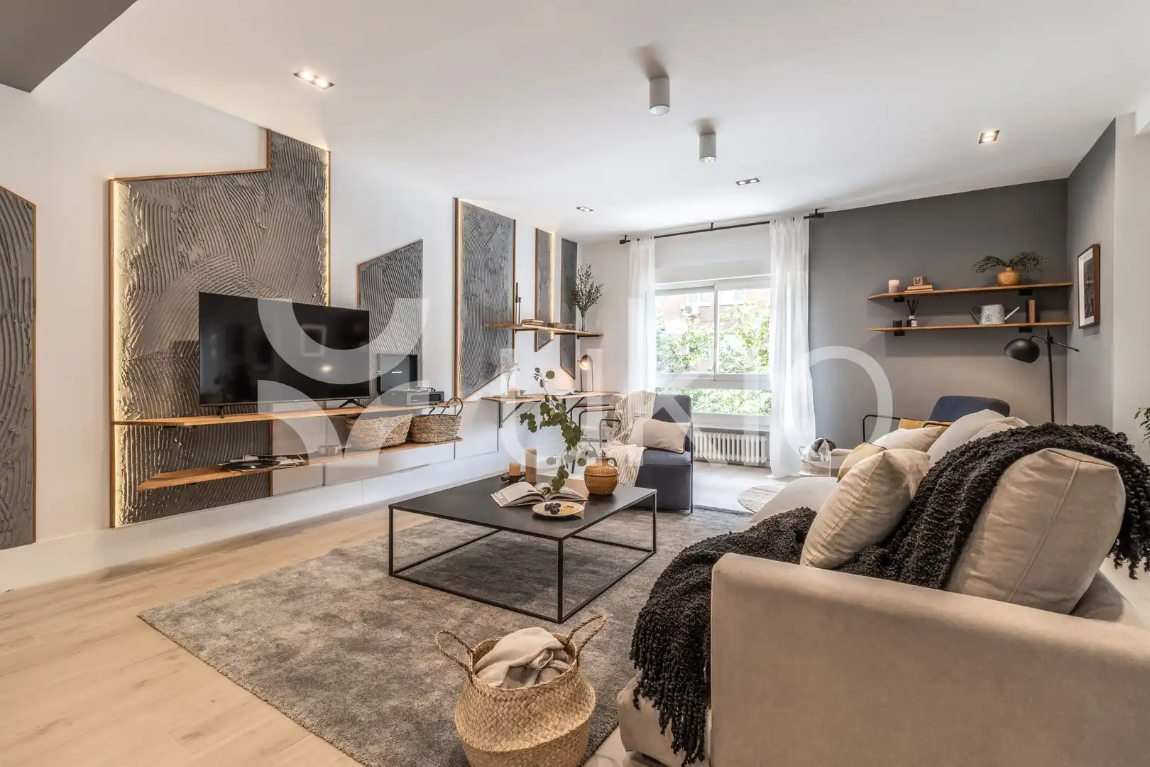 Sala de estar de Apartamento de alquiler en Madrid con Aire acondicionado, Calefacción y Amueblado