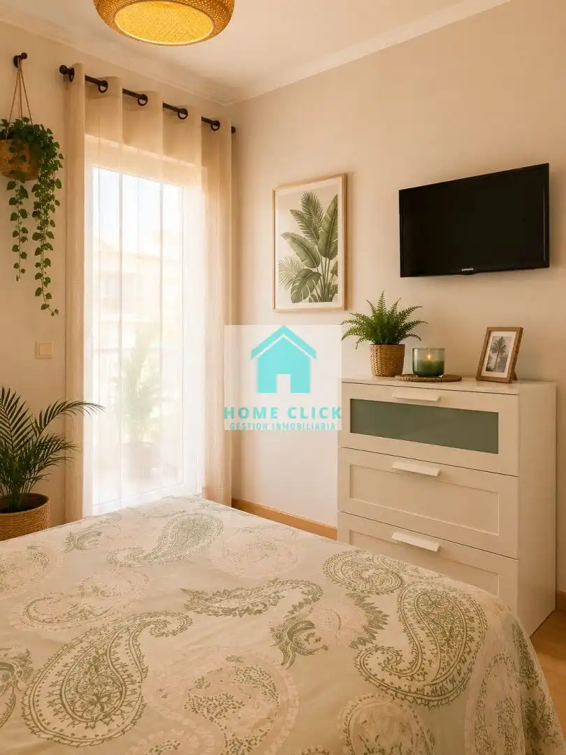 Vista exterior de Apartament de lloguer en Benalmádena amb Aire condicionat, Calefacció i Jardí privat
