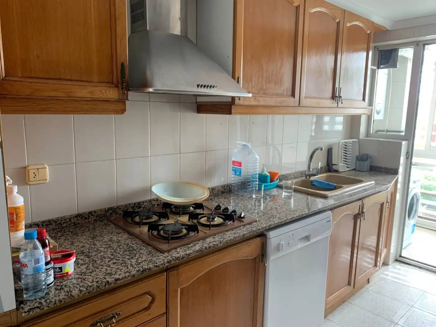 Cuina de Pis de lloguer en Valencia amb Jardí privat, Moblat i Balcó