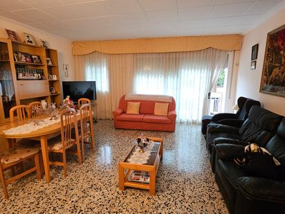 Living room of Single-family semi-detached for sale in Sabadell  with Heating, Terrace and Furnished