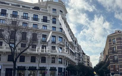 Vista exterior de Local en venda en  Madrid Capital