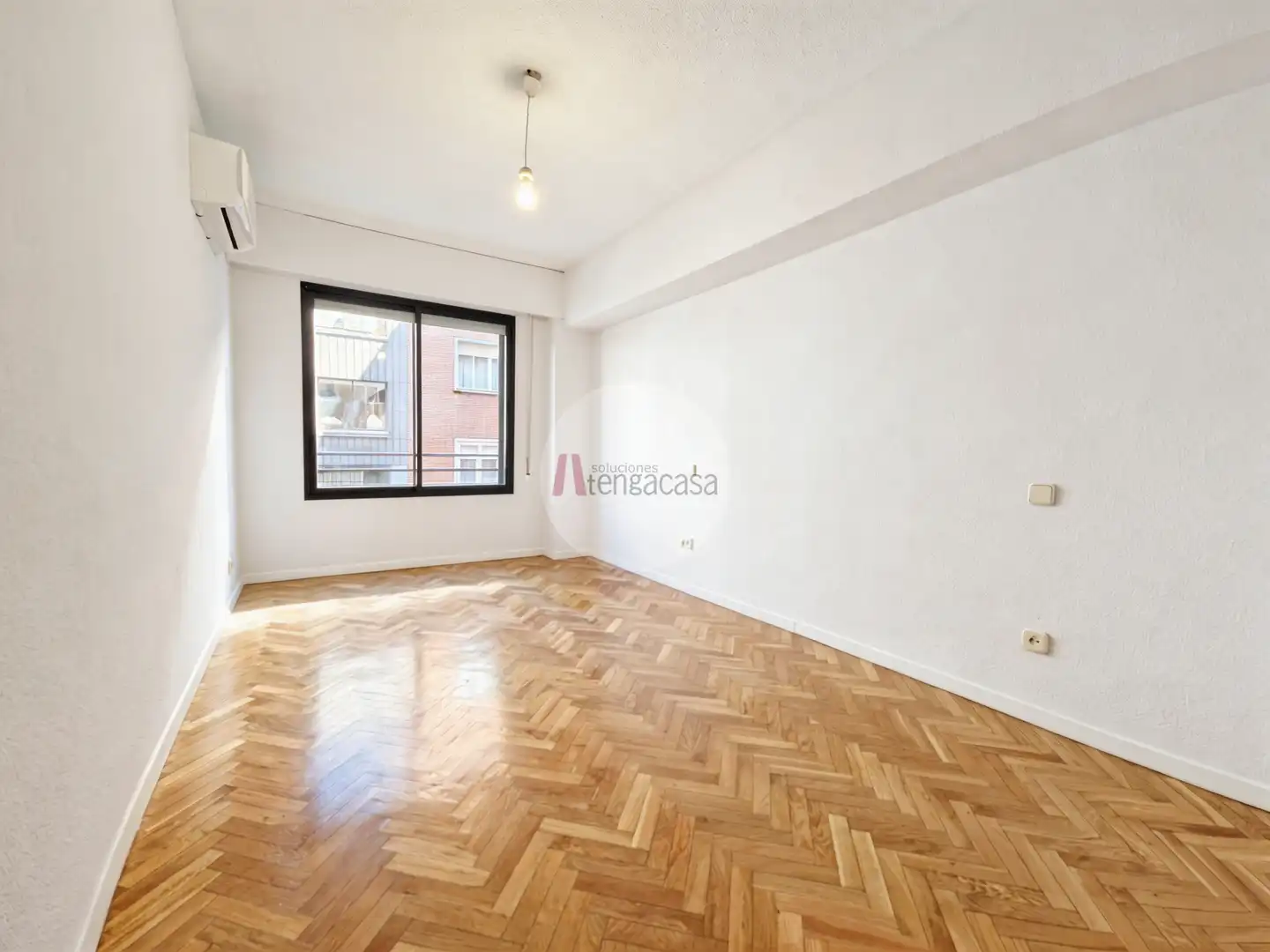 Habitación de Piso en venta en Madrid con Aire acondicionado, Calefacción y Parquet