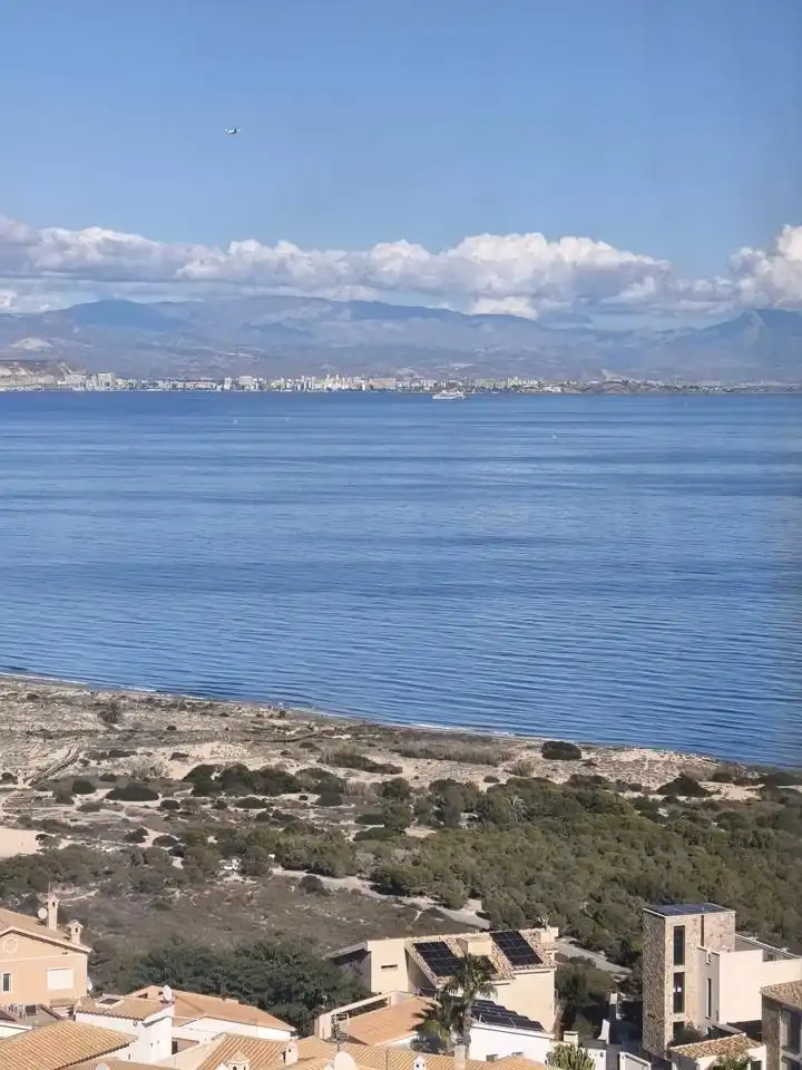 Vista exterior de Piso en venta en Santa Pola con Aire acondicionado y Terraza